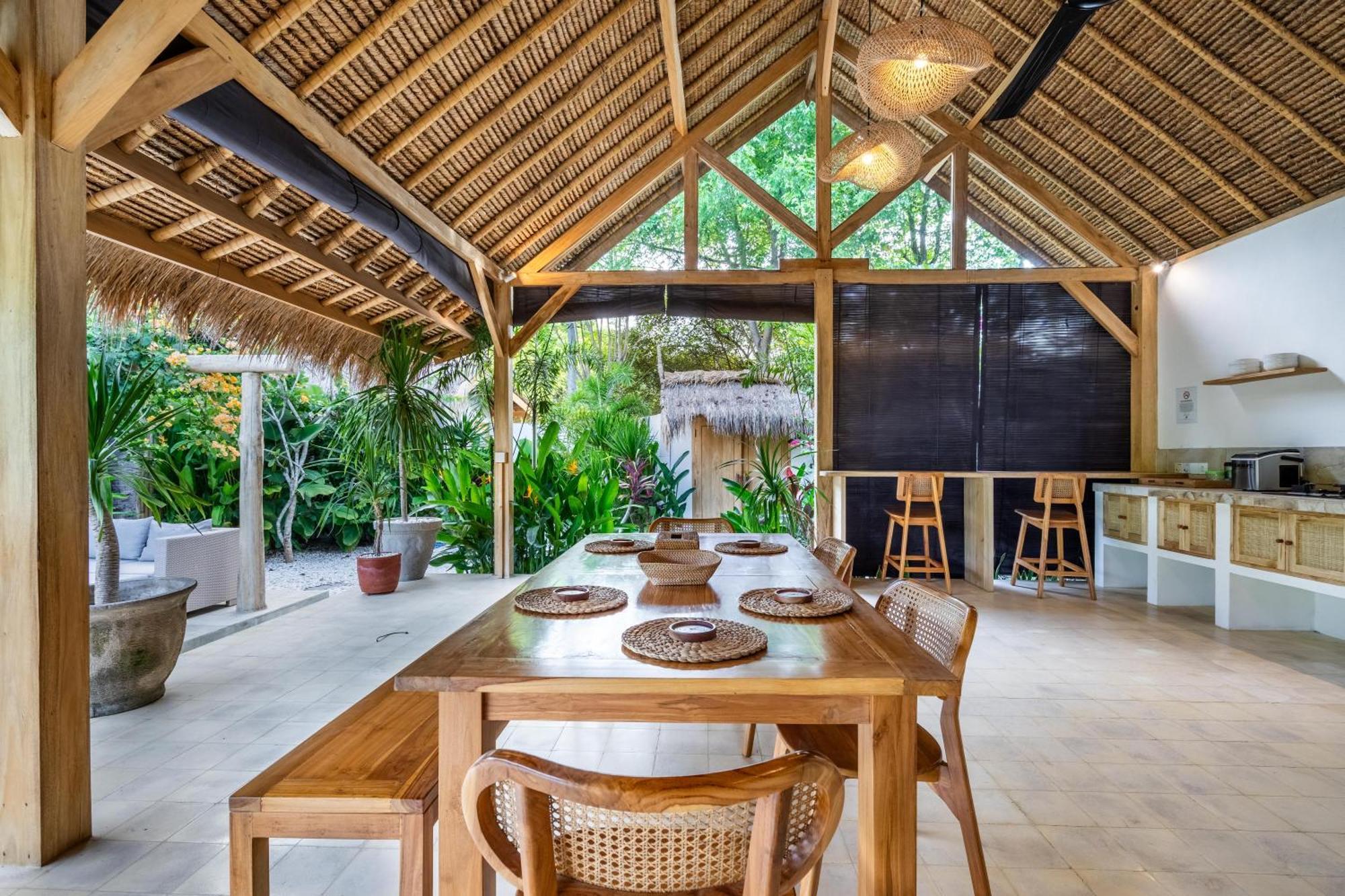 Villa Kelapa Kucing ギリ・アイル エクステリア 写真